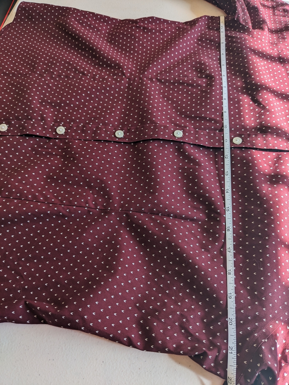 LL Bean Womens Wrinkle Free Button Down Shirt Burgundy Chevron Size Large Regula - Picture 8 of 9